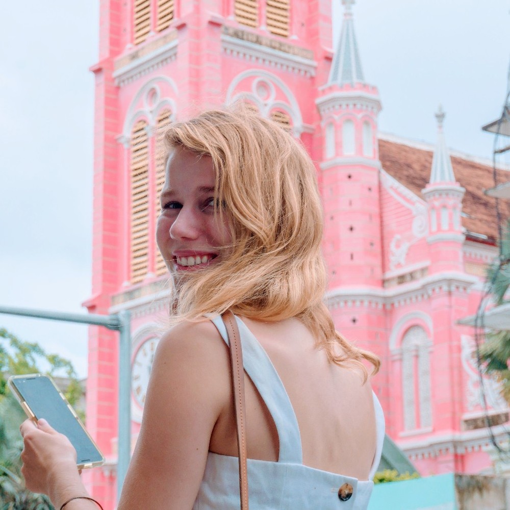 Meet your Posher, Victoria